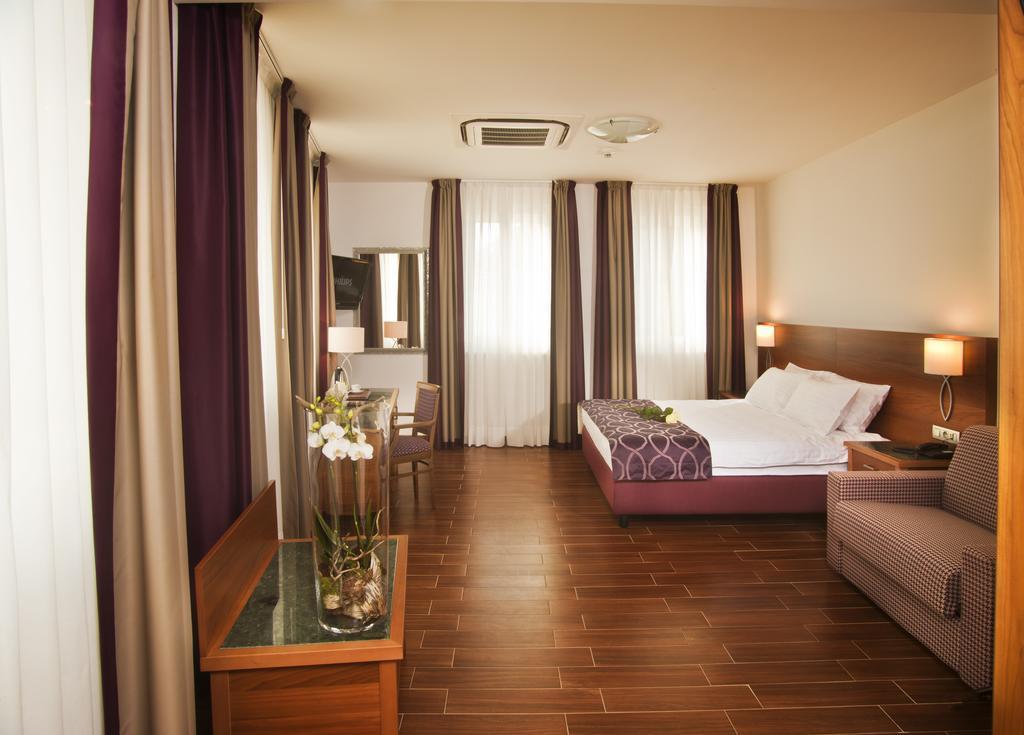 Hotel Galileo Praha Rom bilde